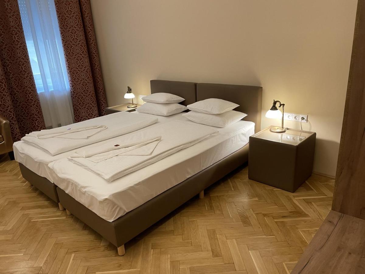 Dozsa Apartman Segedyn Zewnętrze zdjęcie