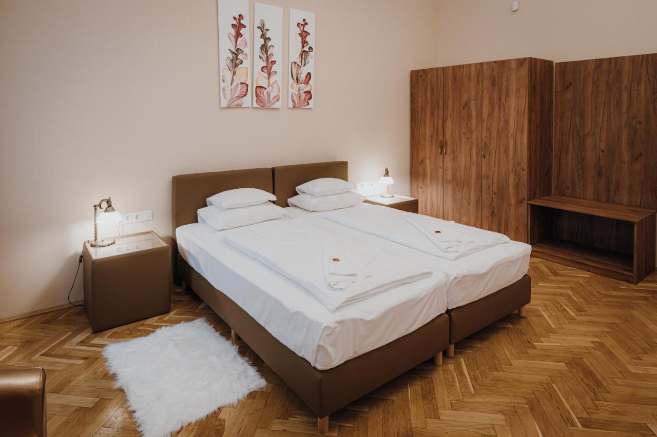 Dozsa Apartman Segedyn Zewnętrze zdjęcie